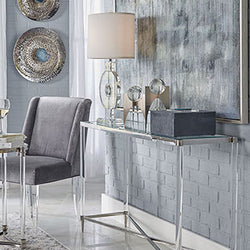 How to Decorate Your Entryway