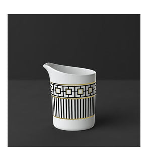Product Image: 1046520780 Dining & Entertaining/Serveware/Cake & Dessert Servers