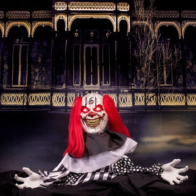 18" Buggy the Animated Groundbreaker Clown Indoor/Outdoor Battery-Operated Halloween Decoration