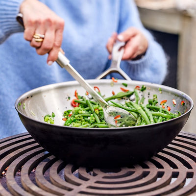 Black 5 Stainless Steel 3.2-Quart Wok