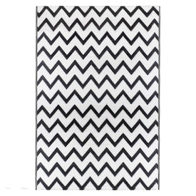 4' x 6' Black and White Chevron Rectangular Outdoor Area Rug