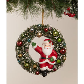 Kitschmas Santa in Wreath
