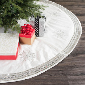 QTX17011 Holiday/Christmas/Christmas Stockings & Tree Skirts