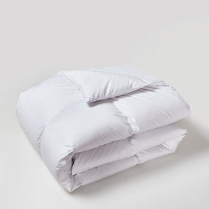BR013431 Bedding/Bedding Essentials/Down Comforters