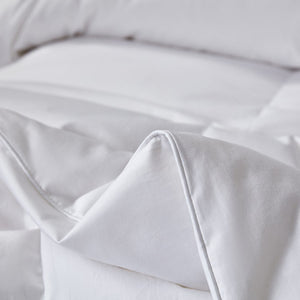 MS010206 Bedding/Bedding Essentials/Down Comforters