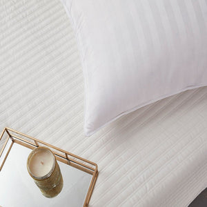 207201 Bedding/Bedding Essentials/Bed Pillows