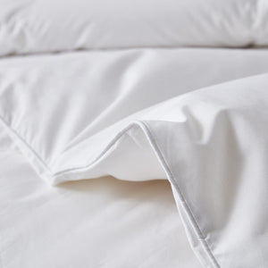 MS002061 Bedding/Bedding Essentials/Down Comforters