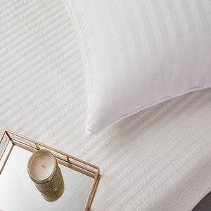 207202 Bedding/Bedding Essentials/Bed Pillows