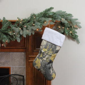 32229698-BROWN Holiday/Christmas/Christmas Stockings & Tree Skirts