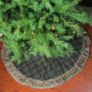 32913567-GREEN Holiday/Christmas/Christmas Stockings & Tree Skirts