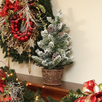31461957-GREEN Holiday/Christmas/Christmas Trees