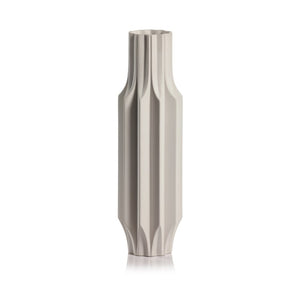 CH-6308 Decor/Decorative Accents/Vases