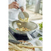 1005382 Kitchen/Cookware/Woks