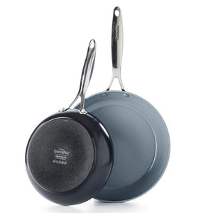 CC000673-001 Kitchen/Cookware/Saute & Frying Pans