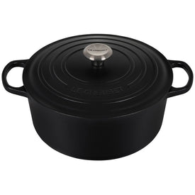 Signature 7.25-Quart Cast Iron Round Dutch Oven with Stainless Steel Knob - Licorice