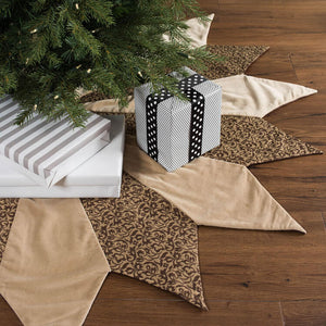 QTX17080 Holiday/Christmas/Christmas Stockings & Tree Skirts