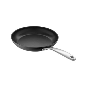 CW000959-003 Kitchen/Cookware/Saute & Frying Pans