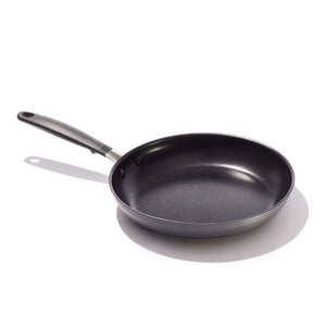 CC002662-001 Kitchen/Cookware/Saute & Frying Pans