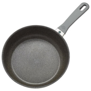 1018387 Kitchen/Cookware/Saute & Frying Pans