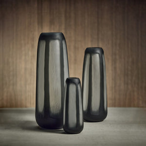 CH-6342 Decor/Decorative Accents/Vases