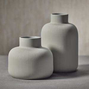 TH-1695 Decor/Decorative Accents/Vases