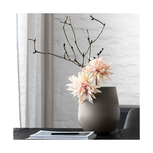 1016875512 Decor/Decorative Accents/Vases