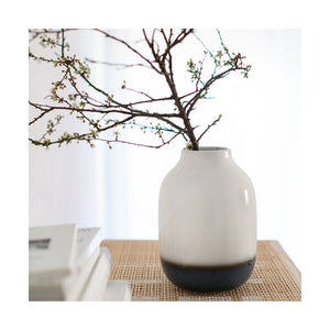 1042865080 Decor/Decorative Accents/Vases