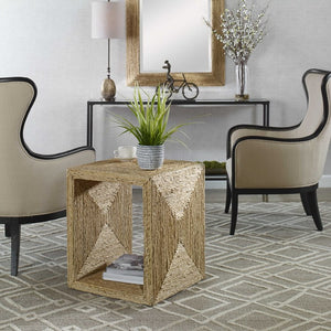 25205 Decor/Furniture & Rugs/Accent Tables