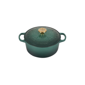 Noel Collection Signature 4.5-Quart Embossed Tree Dutch Oven with Gold Stainless Steel Knob - Artichaut