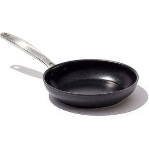 CC004740-001 Kitchen/Cookware/Saute & Frying Pans