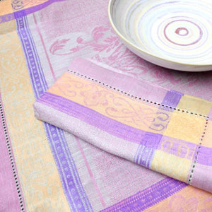 07-1001 Dining & Entertaining/Table Linens/Table Runners