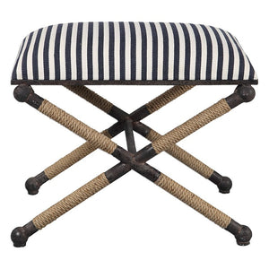 23228 Decor/Furniture & Rugs/Ottomans Benches & Small Stools