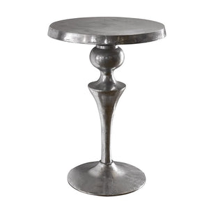 25036 Decor/Furniture & Rugs/Accent Tables