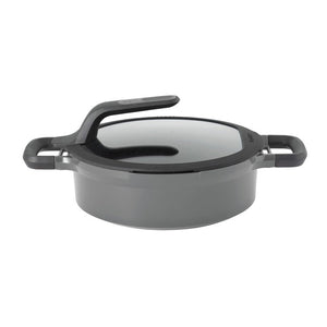 2307422 Kitchen/Cookware/Saute & Frying Pans