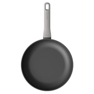 3950160 Kitchen/Cookware/Saute & Frying Pans