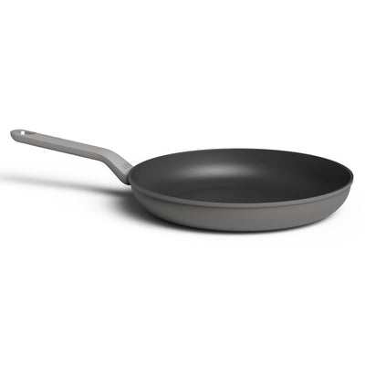3950162 Kitchen/Cookware/Saute & Frying Pans