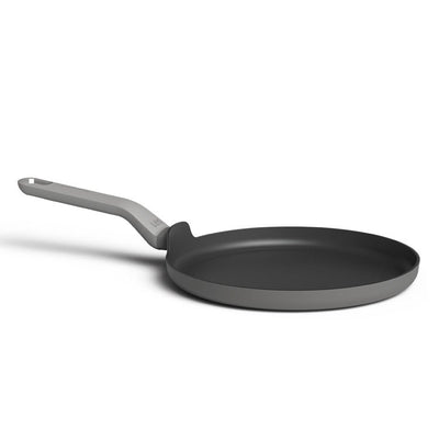 3950175 Kitchen/Cookware/Saute & Frying Pans