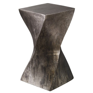 25063 Decor/Furniture & Rugs/Accent Tables
