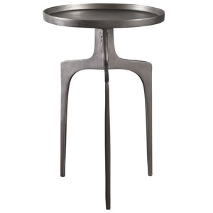 25082 Decor/Furniture & Rugs/Accent Tables