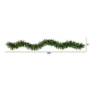 W1100 Holiday/Christmas/Christmas Wreaths & Garlands & Swags