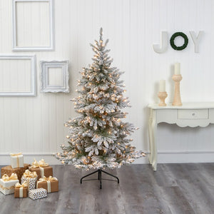 T1902 Holiday/Christmas/Christmas Trees