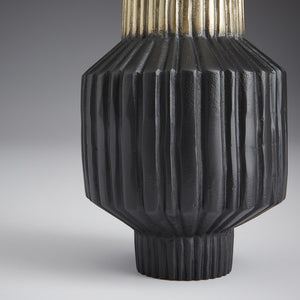 10624 Decor/Decorative Accents/Vases