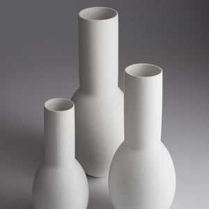 10538 Decor/Decorative Accents/Vases